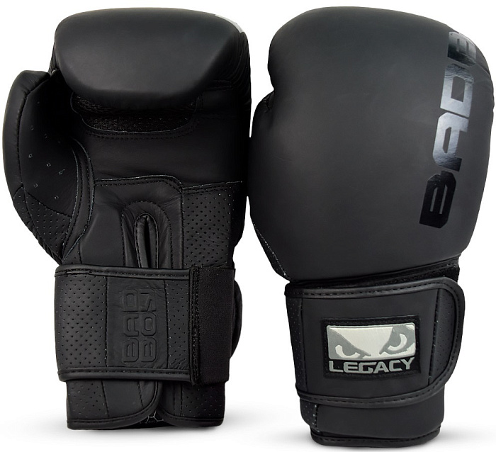 Перчатки для бокса Bad Boy Legacy Prime Boxing Gloves Black/Black (16 унций)