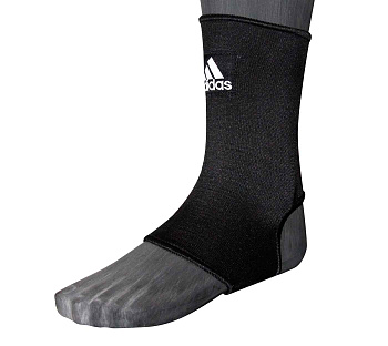 adiCHT02 Защита голеностопа Ankle Pad черно-белая