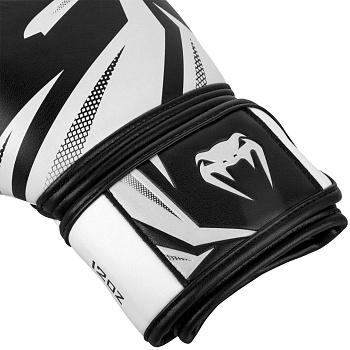 Перчатки боксерские Venum Challenger 3.0 Black/White