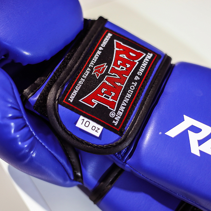 Перчатки боксёрские Fight Размер синий 10 oz