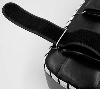 adiBAC041 Макивара Thai Pad Extra Thick черная