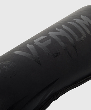 Щитки Venum Challenger Neo Black