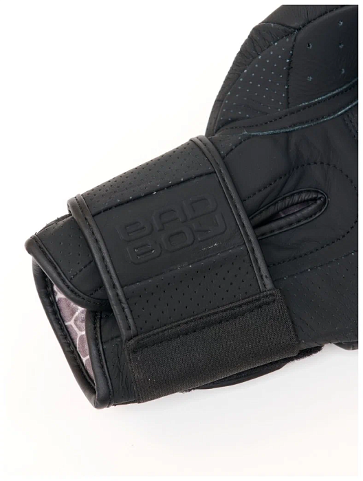 Боксерские перчатки Bad Boy Legacy Prime Boxing Gloves Black/Black